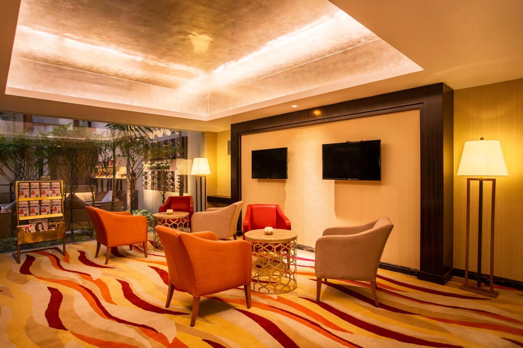 Ellaa Hotel Gachibowli Гайдарабад Екстер'єр фото