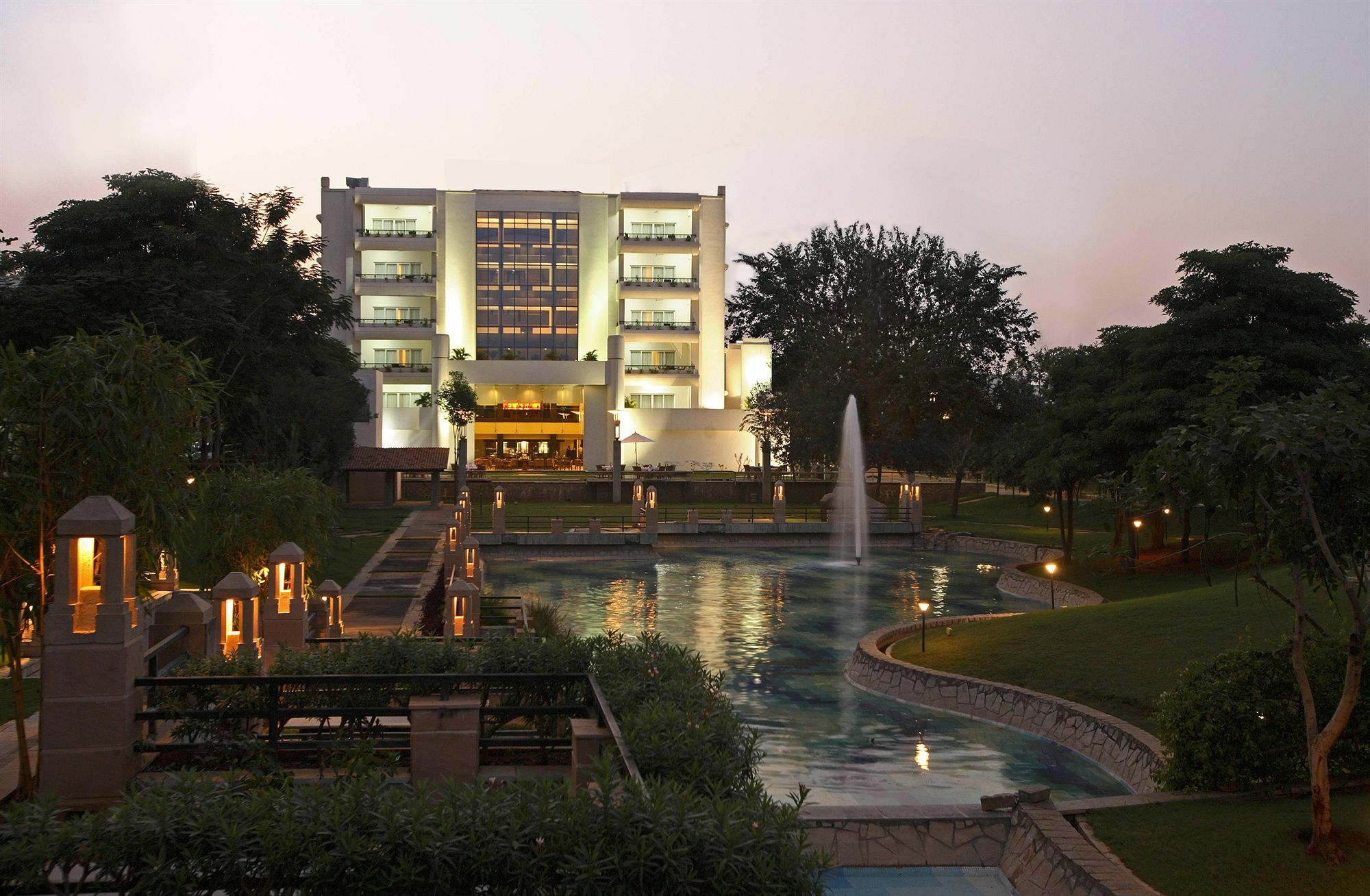 Ellaa Hotel Gachibowli Гайдарабад Екстер'єр фото