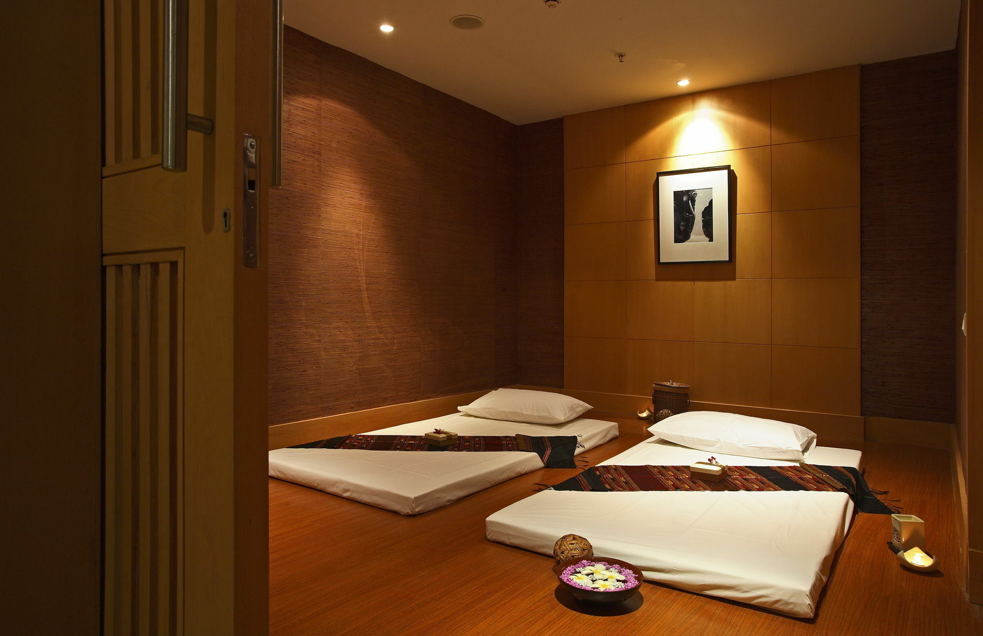 Ellaa Hotel Gachibowli Гайдарабад Екстер'єр фото